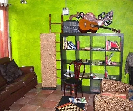 بيت شباب Jammin' & Bar ريميني