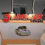 Jammin' & Bar Albergue *