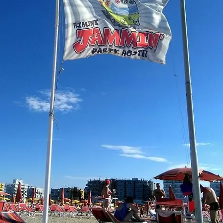 Albergue Jammin' & Bar *