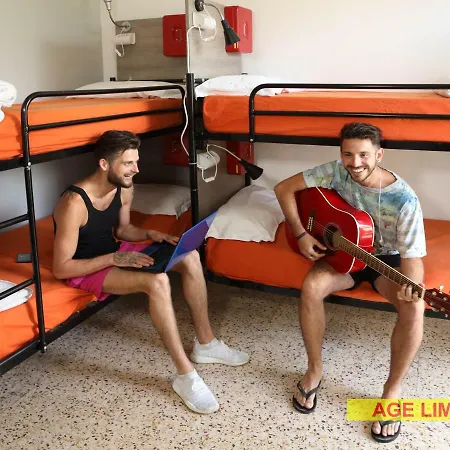 Jammin' & Bar Albergue Rimini