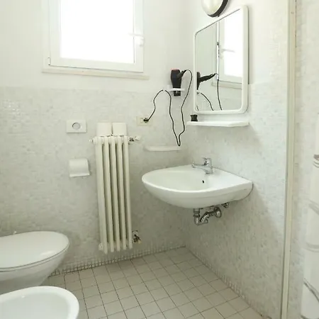 Jammin' & Bar Albergue Rimini