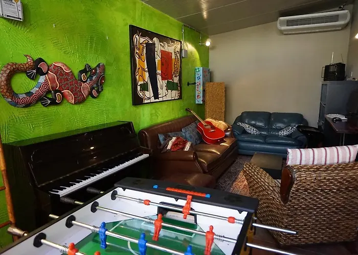 Jammin' & Bar Хостел