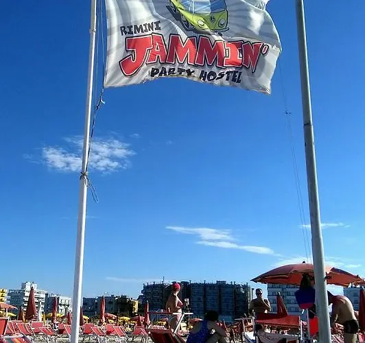 Hostal Jammin' & Bar *